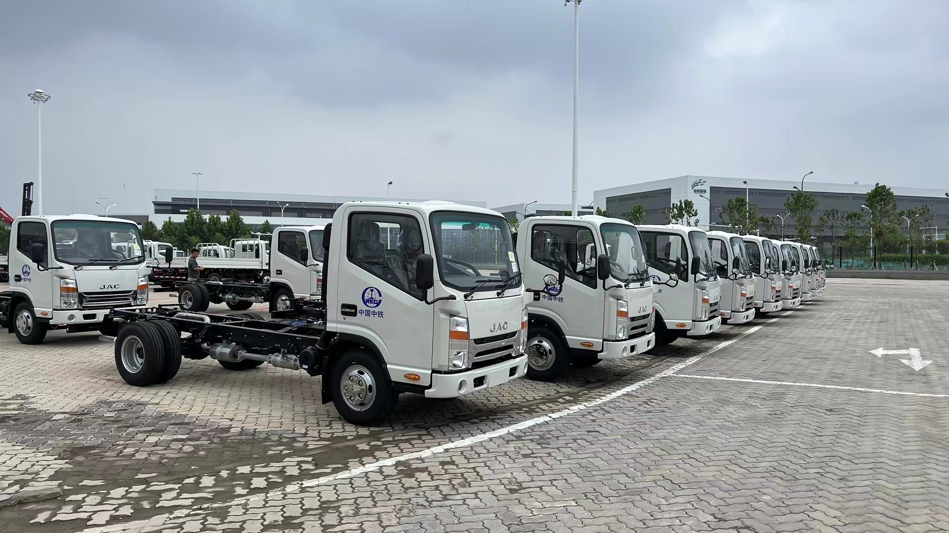 貴州中鐵斐濟(jì)項(xiàng)目載貨汽車3