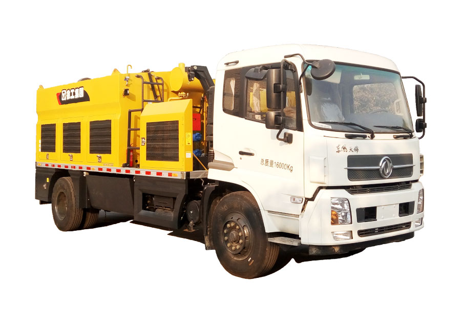 靈川XLY500B 瀝青路面養(yǎng)護(hù)車(chē)